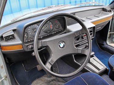 BMW E12 5 series interior BMW E12 5 series interior