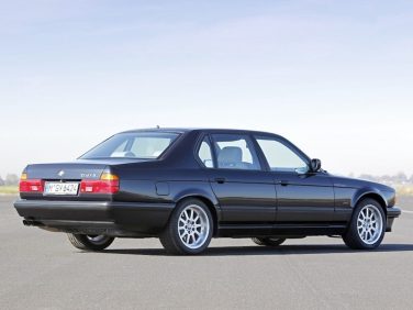 BMW E32 750iL BMW E32 750iL
