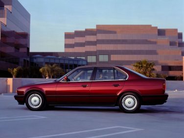BMW E34 525iX BMW E34 525iX