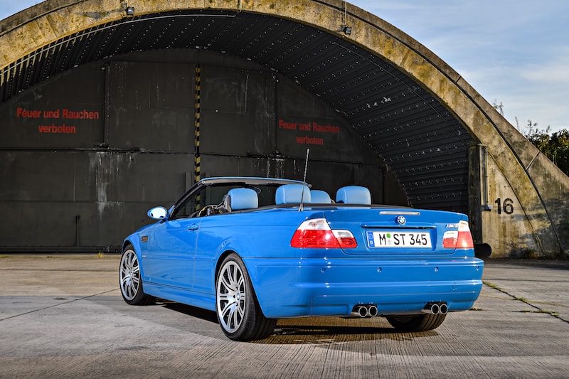 BMW E46 M3 laguna seca blue