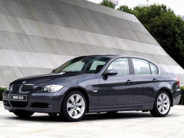 BMW E90 325i BMW E90 325i