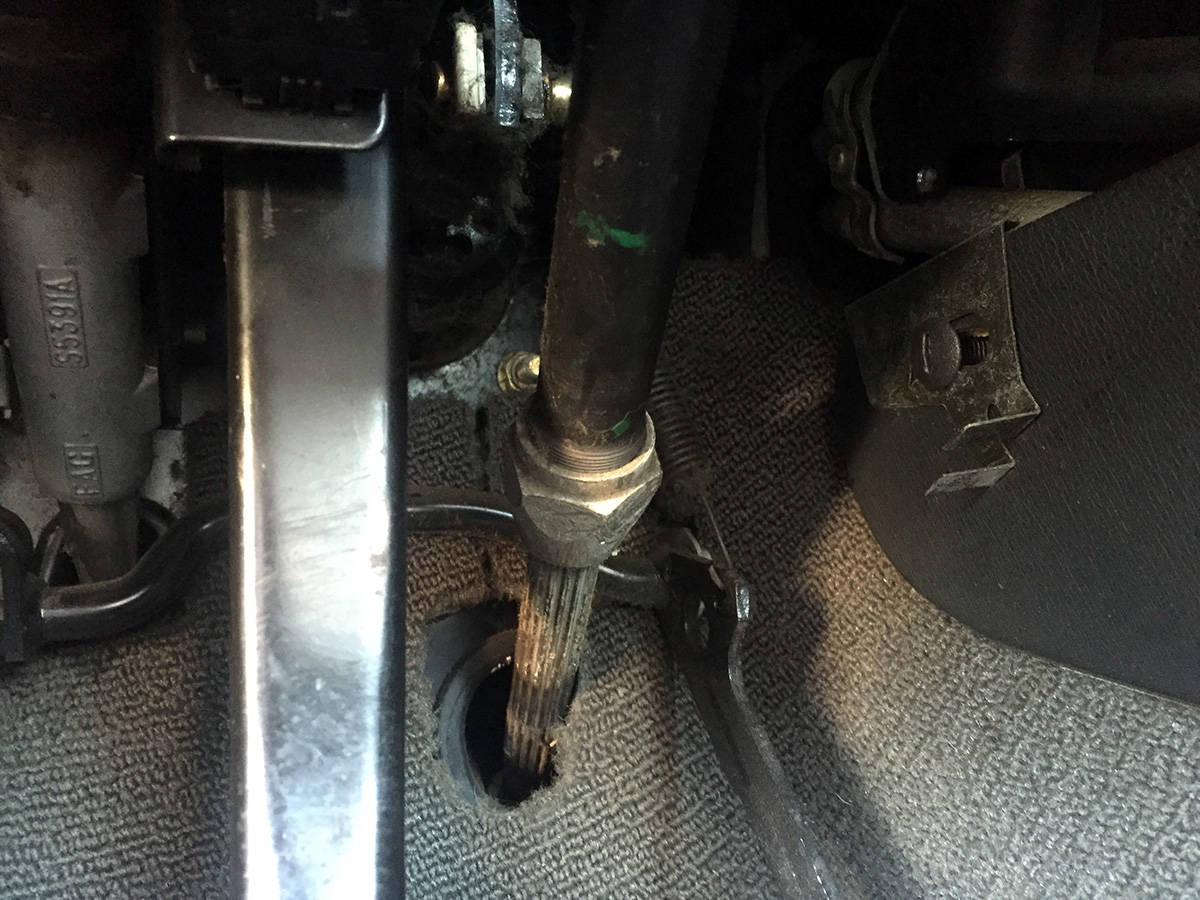 Sloppy steering wheel E30 fix