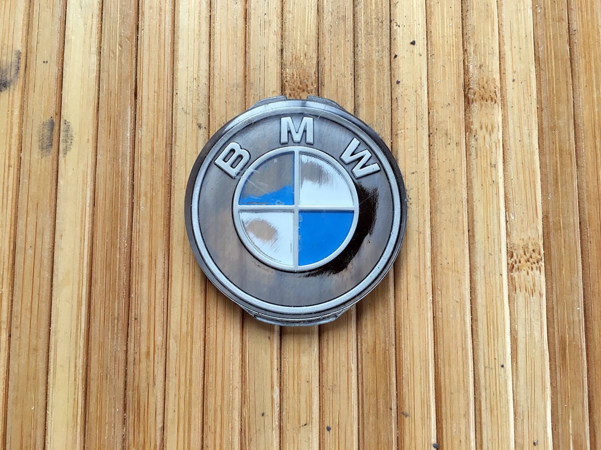 DIY Custom Color Steering Wheel BMW Badge