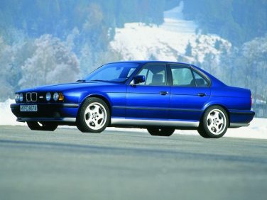 BMW E34 M5 Avus Blue