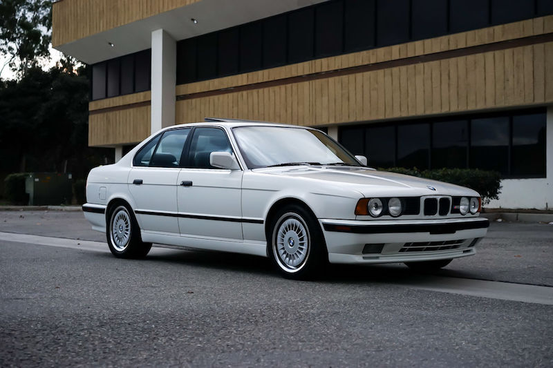 BMW E34 M5 Alpine White