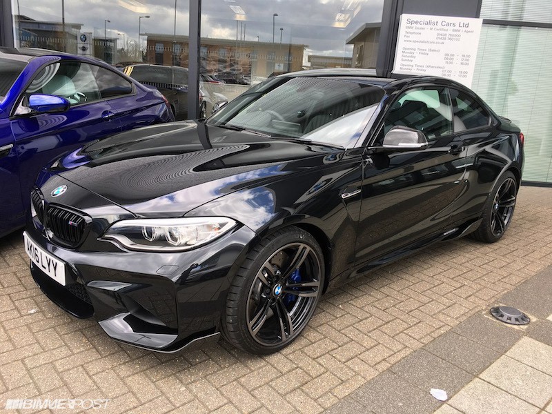 BMW M2 black sapphire metallic