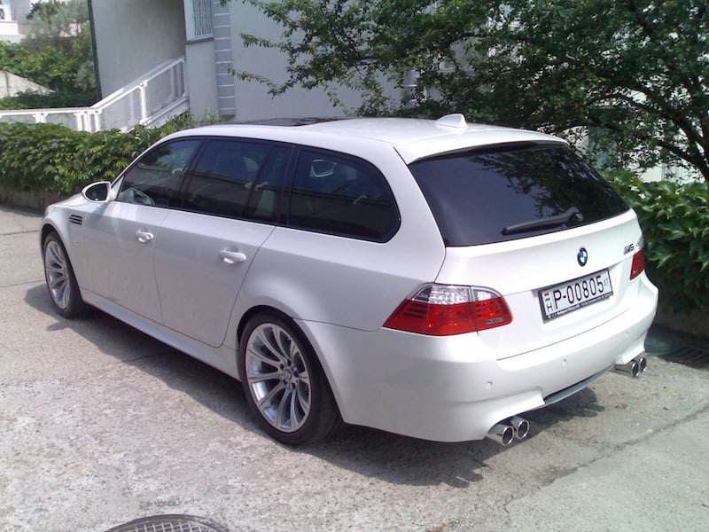 BMW E61 M5 Touring Alpine White