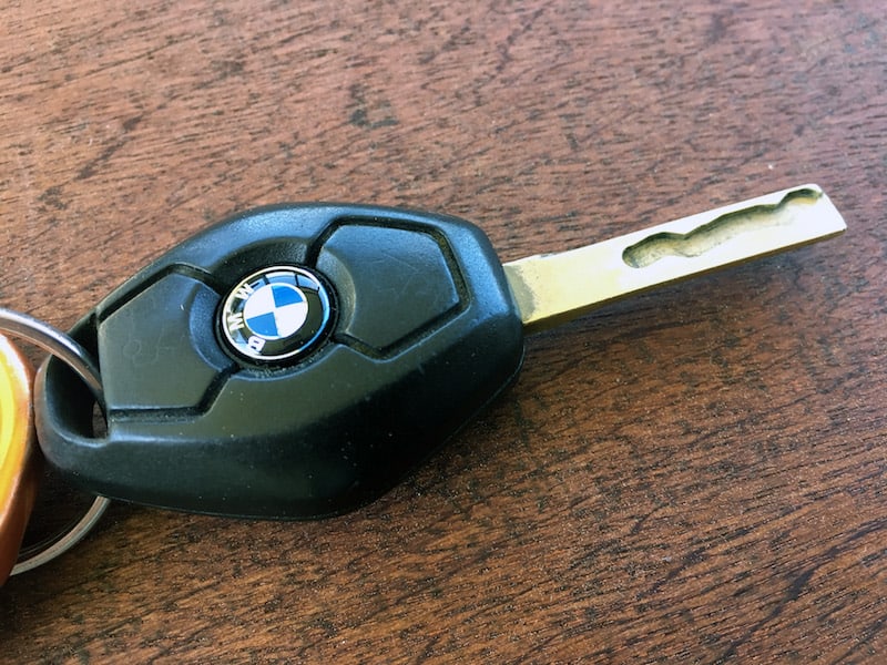 BMW key fob emblem / roundel replacement - BIMMERtips.com