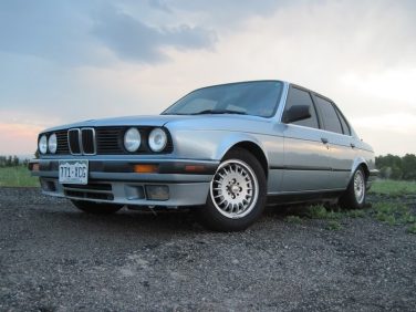 BMW E30 Glacier Blue Metallic 280