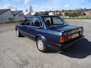 BMW E30 Laser Blue 294