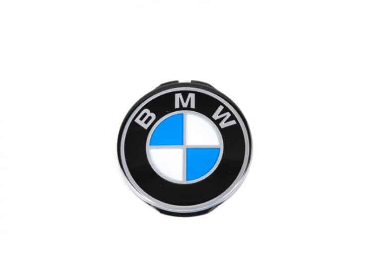 BMW steering wheel emblem replacement