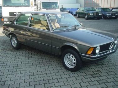 BMW E21 anthracite gray