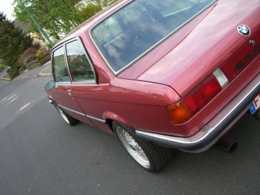 BMW E21 Rubin Rot