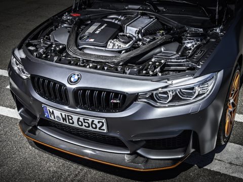 2016 BMW M4 GTS engine water injection