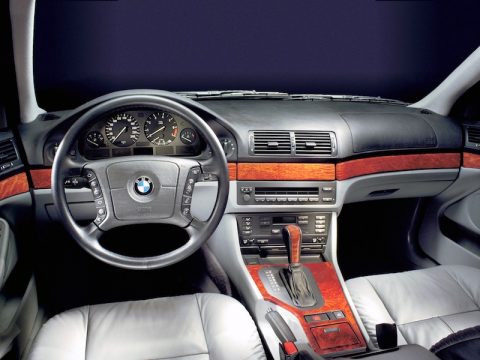 BMW E39 Aux Port radio
