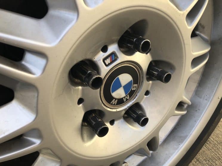 Wheel studs vs bolts, what are the advantages?