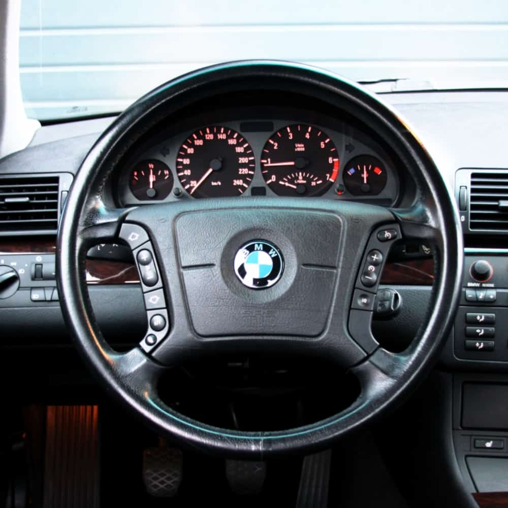 BMW E46 steering wheel options