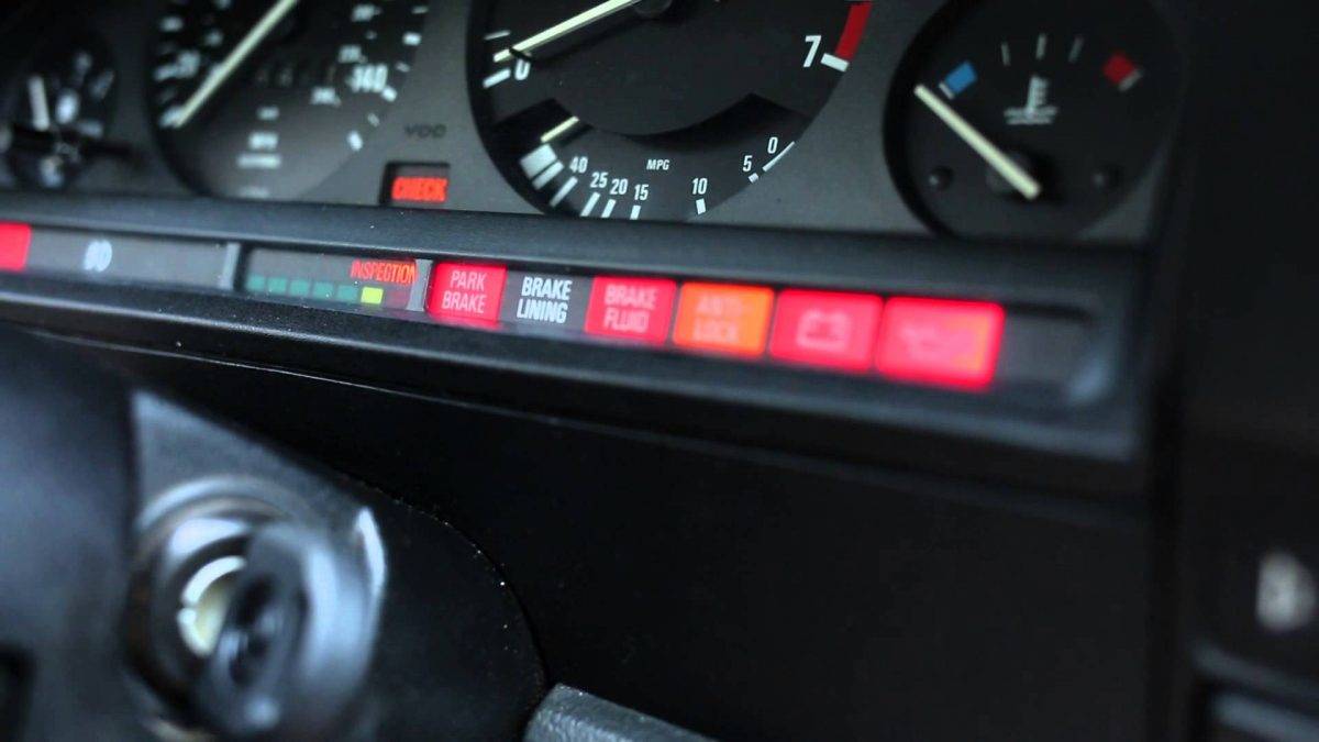 How to reset E30 oil service inspection light